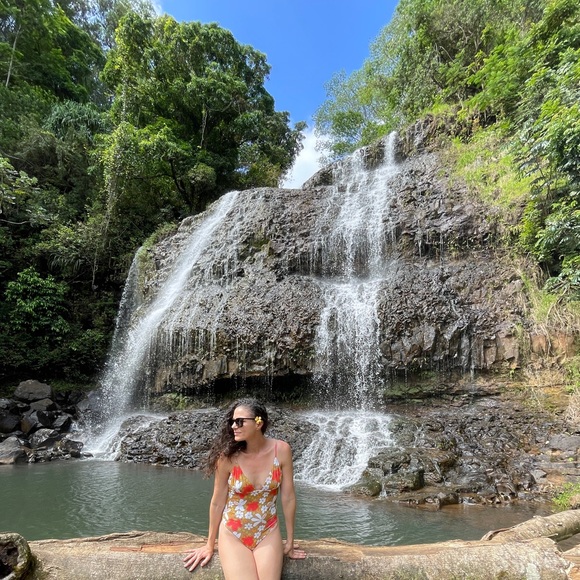 Meet your Posher, Malika Dudley - Picture 4 of 16